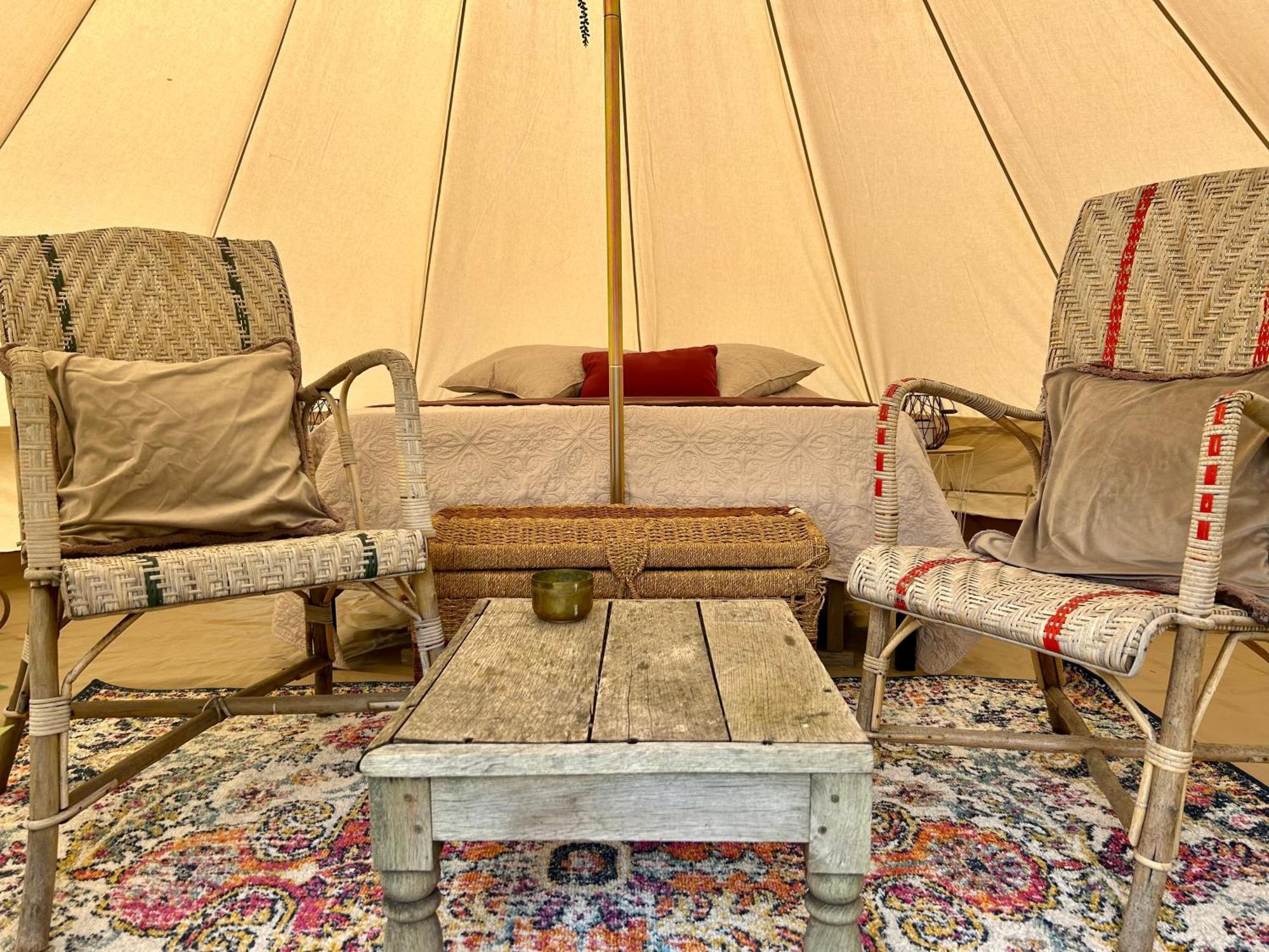 Chambre Au Jardin Tente De Charme Eguzon-Chantome Cameră foto